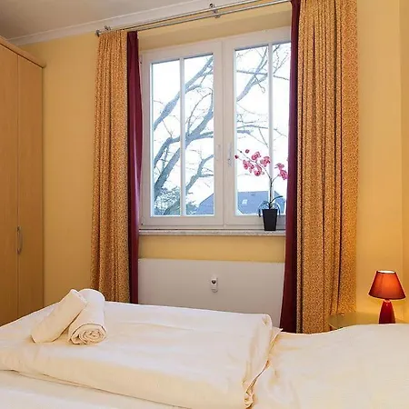 Duenenschloss Duenenschloss 1-33